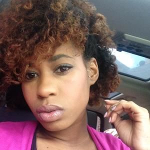 Meet your Posher, Leah